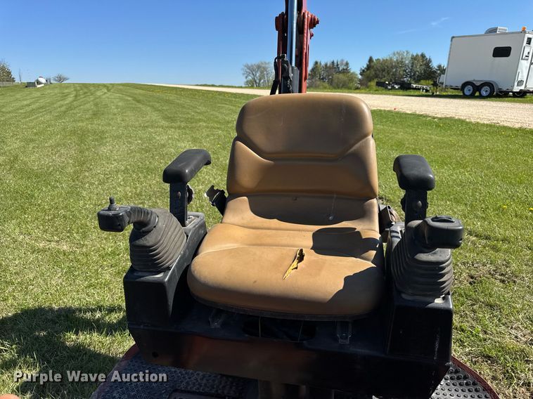 image for item EF1985 2008 Ditch Witch XT850 mini excavator / tool carrier