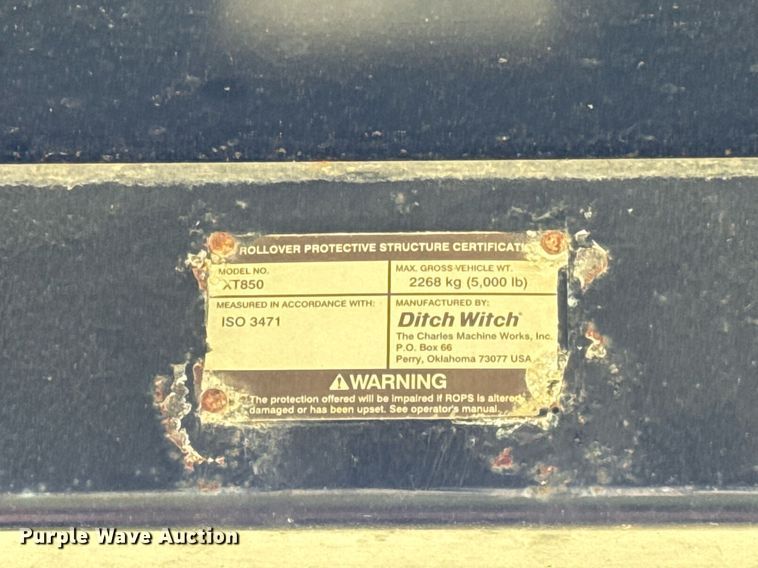 image for item EF1985 2008 Ditch Witch XT850 mini excavator / tool carrier