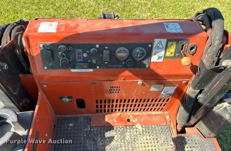 image for item EF1985 2008 Ditch Witch XT850 mini excavator / tool carrier