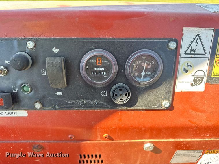 image for item EF1985 2008 Ditch Witch XT850 mini excavator / tool carrier