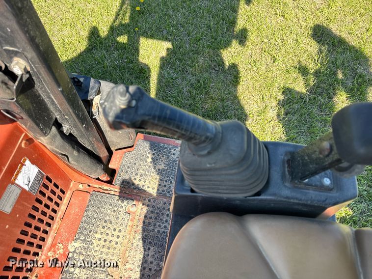 image for item EF1985 2008 Ditch Witch XT850 mini excavator / tool carrier