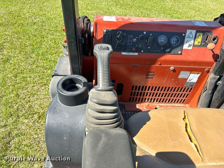 image for item EF1985 2008 Ditch Witch XT850 mini excavator / tool carrier