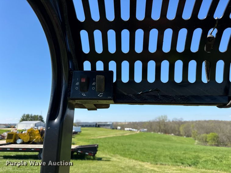 image for item EF1985 2008 Ditch Witch XT850 mini excavator / tool carrier