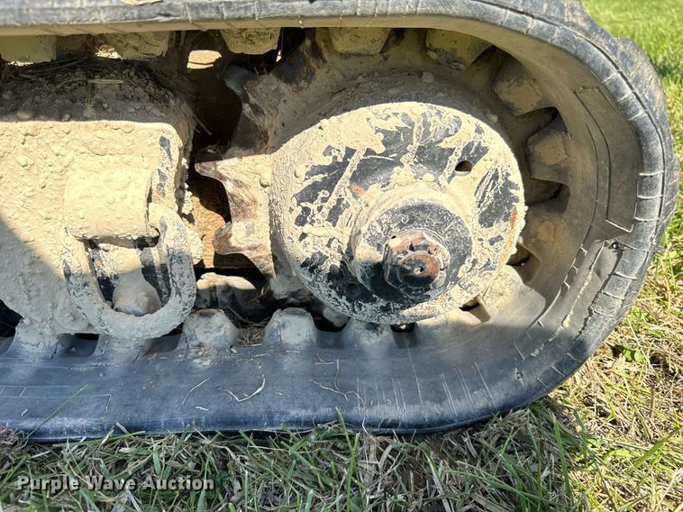 image for item EF1985 2008 Ditch Witch XT850 mini excavator / tool carrier