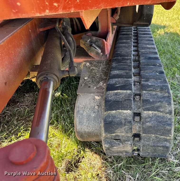 image for item EF1985 2008 Ditch Witch XT850 mini excavator / tool carrier