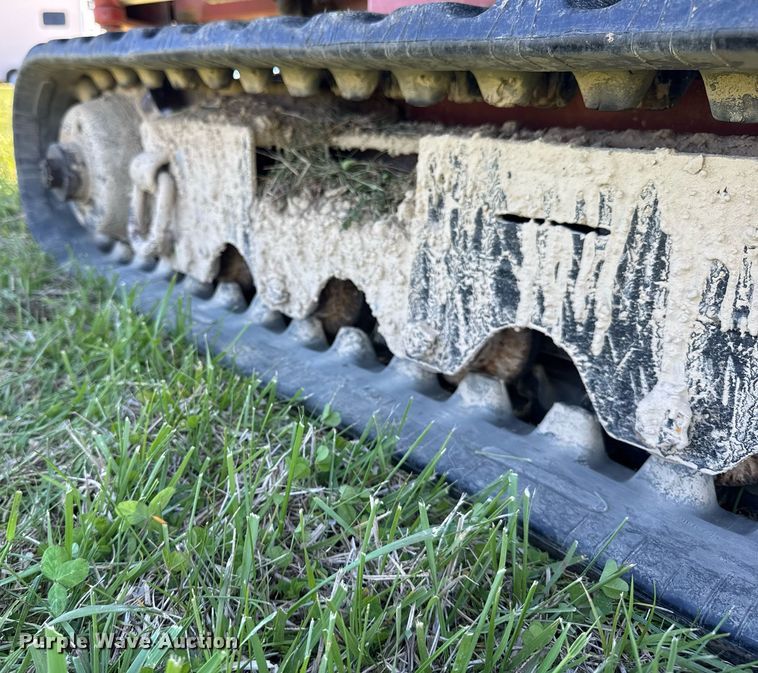 image for item EF1985 2008 Ditch Witch XT850 mini excavator / tool carrier