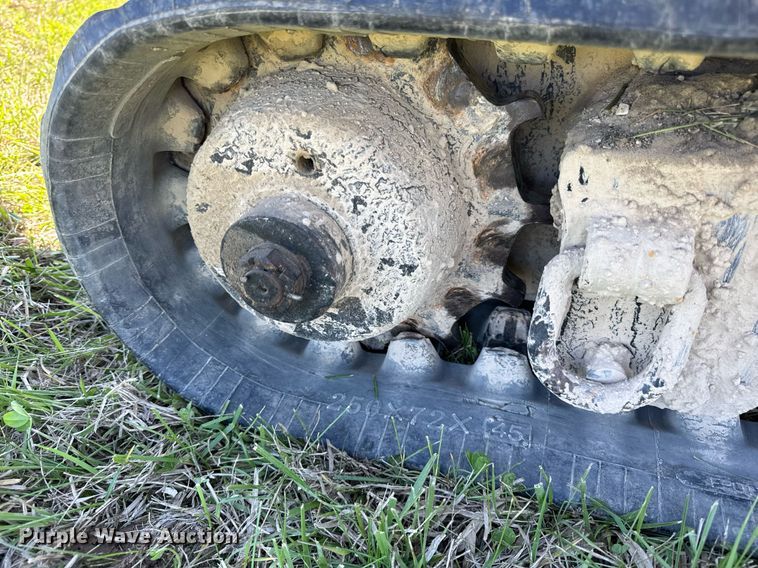 image for item EF1985 2008 Ditch Witch XT850 mini excavator / tool carrier