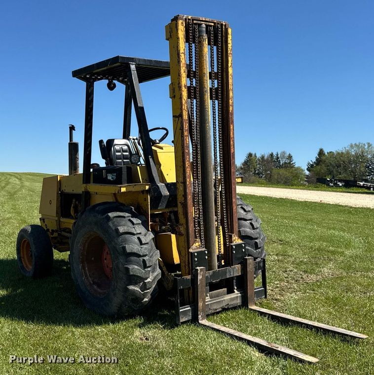 image for item EF1986 1973 Case 584 forklift