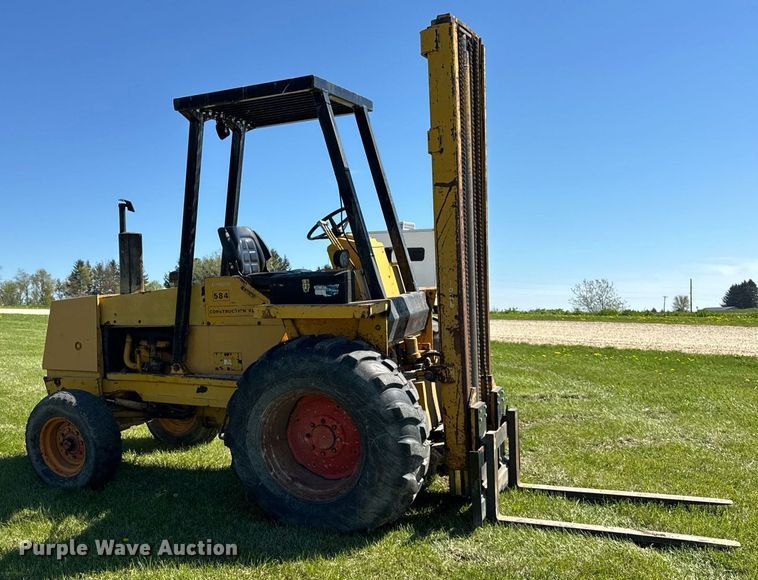 image for item EF1986 1973 Case 584 forklift