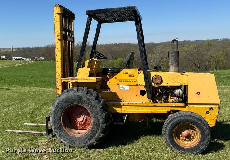 image for item EF1986 1973 Case 584 forklift