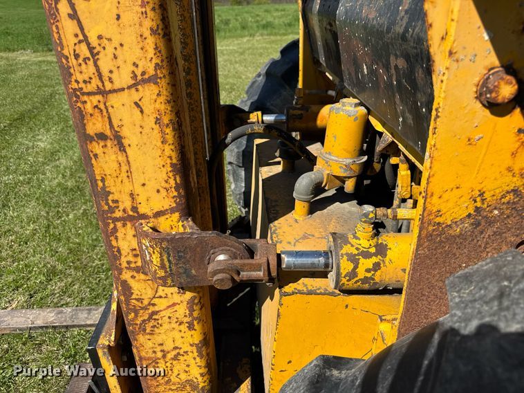 image for item EF1986 1973 Case 584 forklift