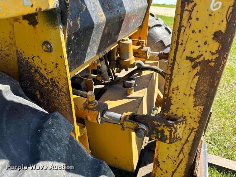 image for item EF1986 1973 Case 584 forklift