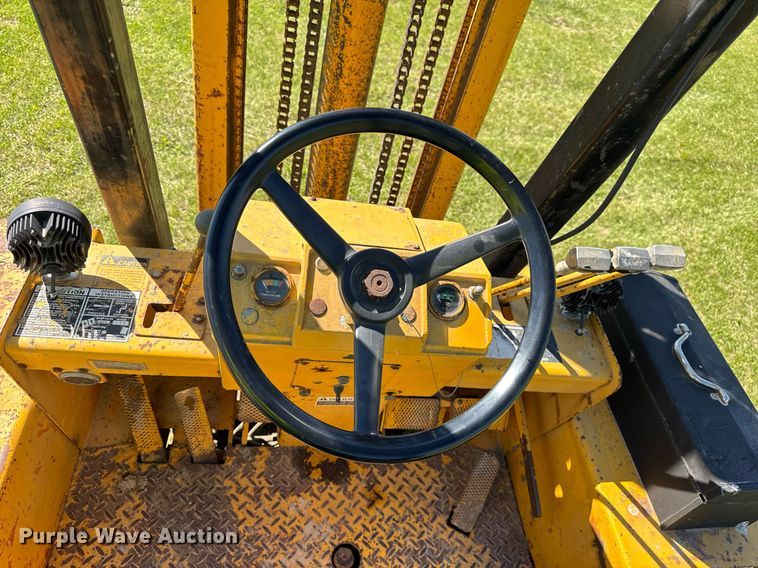 image for item EF1986 1973 Case 584 forklift
