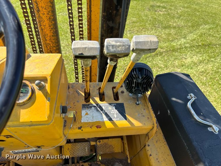 image for item EF1986 1973 Case 584 forklift