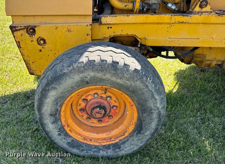 image for item EF1986 1973 Case 584 forklift