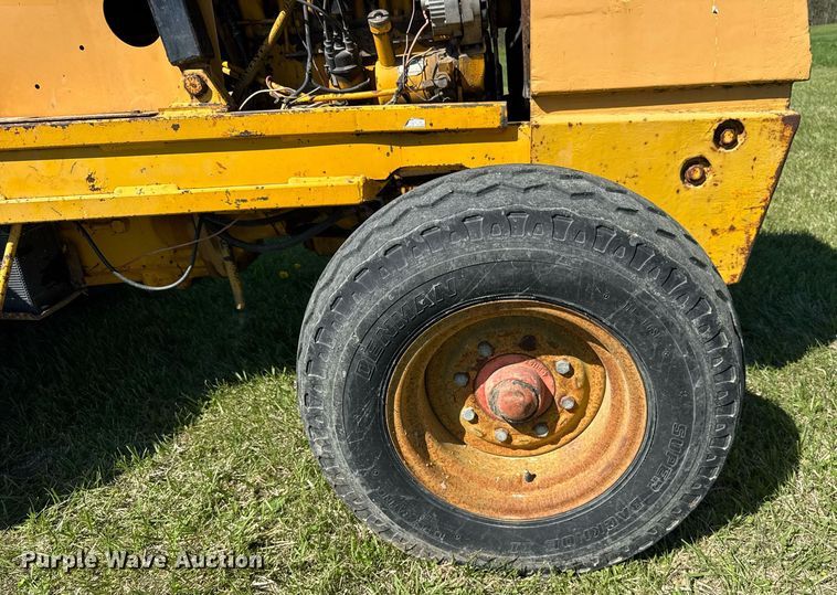 image for item EF1986 1973 Case 584 forklift
