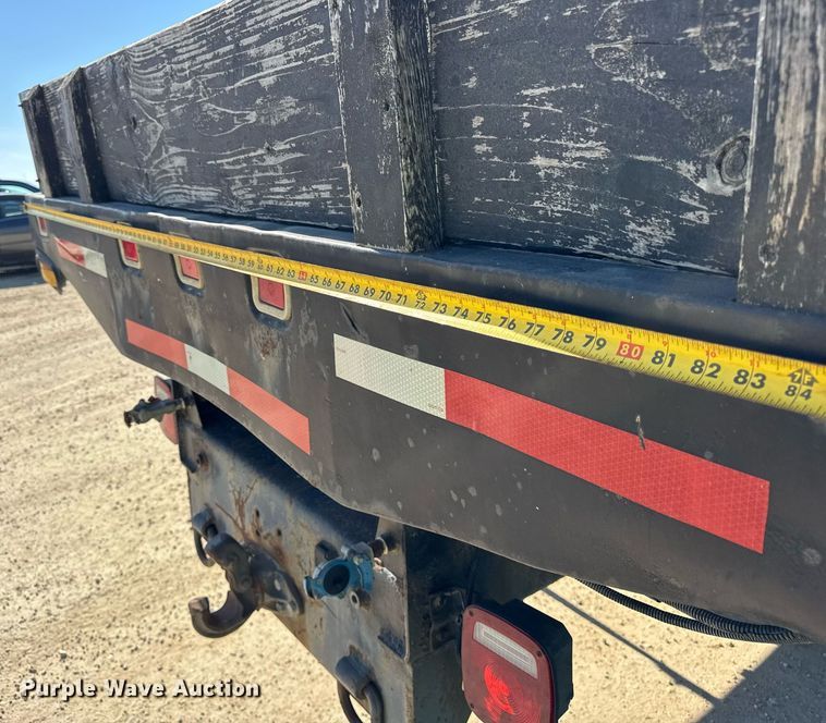 image for item EF1987 1998 Ford L8501 flatbed truck