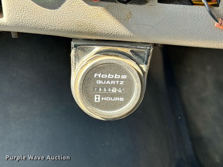 image for item EF1987 1998 Ford L8501 flatbed truck