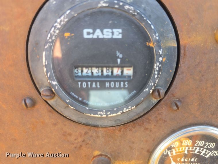 image for item EF3488 1969 Case D450 track loader