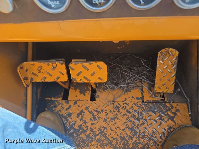 image for item EF3488 1969 Case D450 track loader