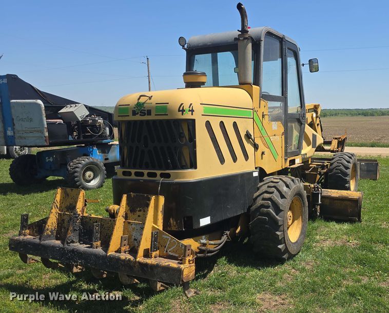 image for item EF3491 2004 PSI M413XT maintainer