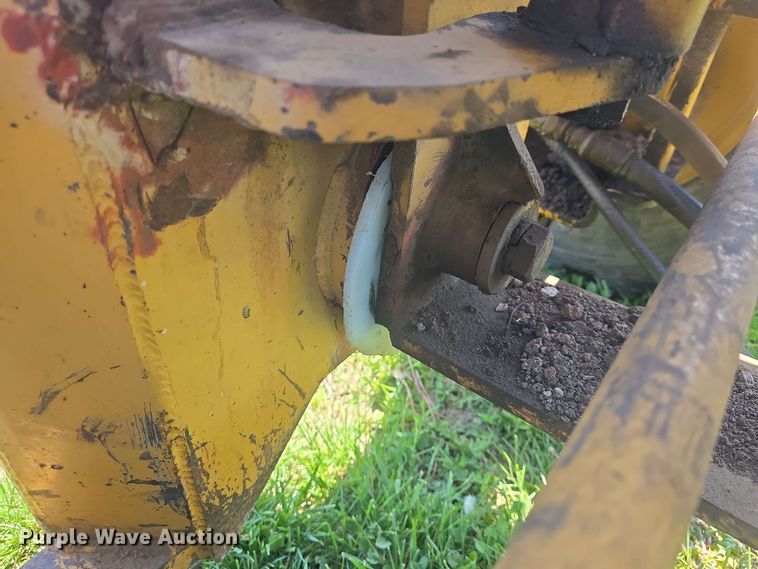 image for item EF3491 2004 PSI M413XT maintainer