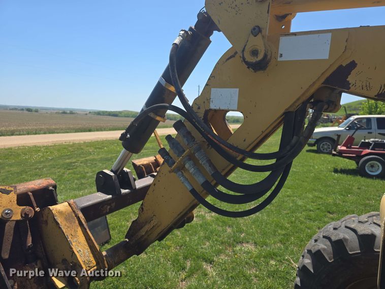 image for item EF3491 2004 PSI M413XT maintainer