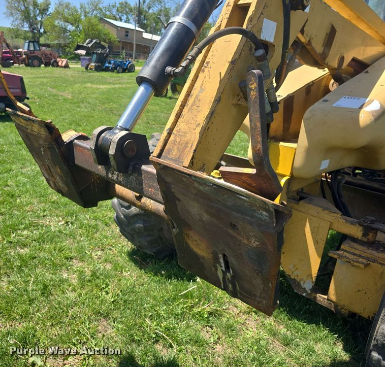 image for item EF3491 2004 PSI M413XT maintainer