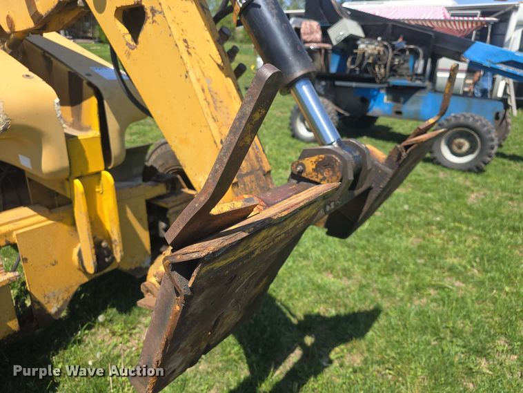 image for item EF3491 2004 PSI M413XT maintainer