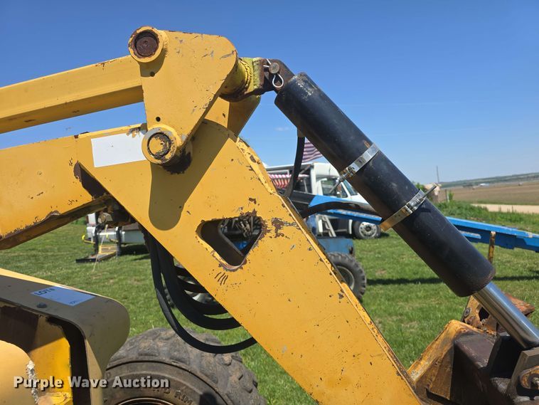 image for item EF3491 2004 PSI M413XT maintainer