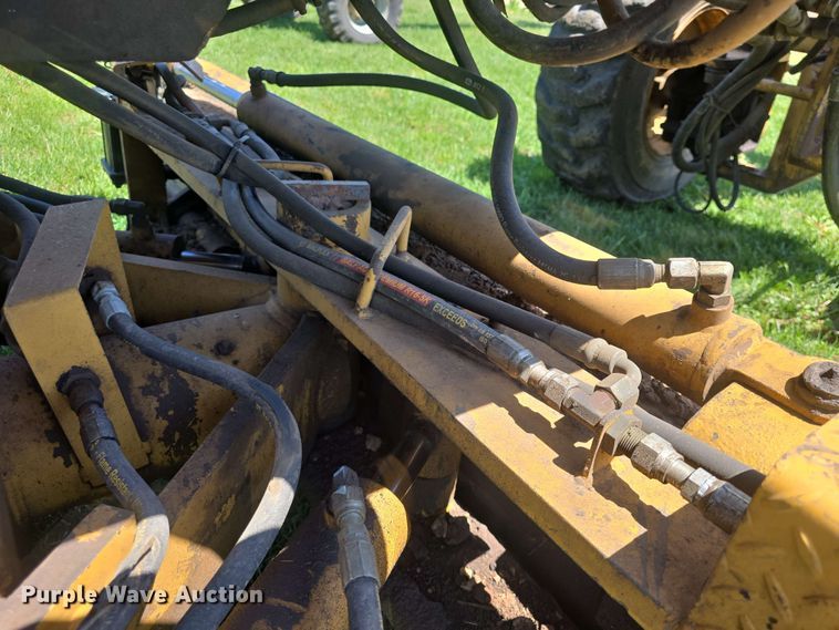 image for item EF3491 2004 PSI M413XT maintainer