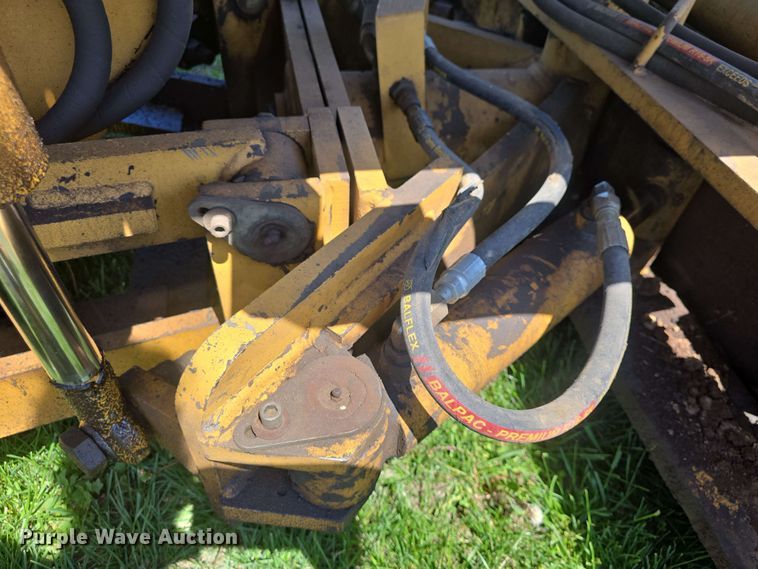 image for item EF3491 2004 PSI M413XT maintainer