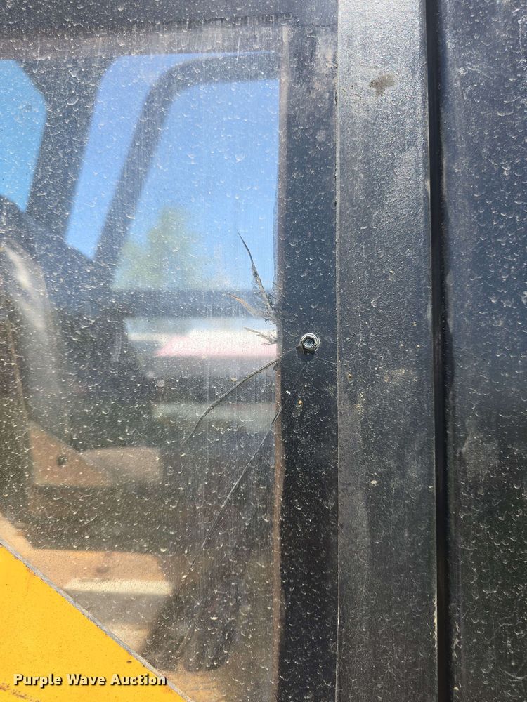 image for item EF3491 2004 PSI M413XT maintainer