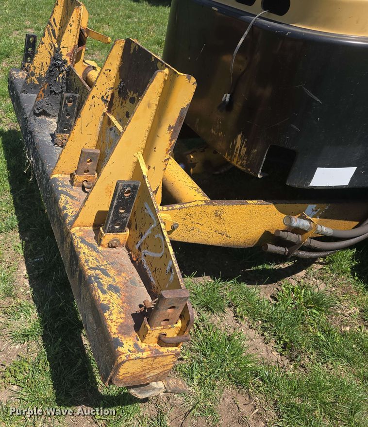 image for item EF3491 2004 PSI M413XT maintainer