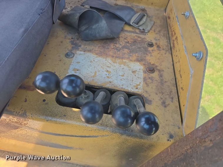 image for item EF3491 2004 PSI M413XT maintainer