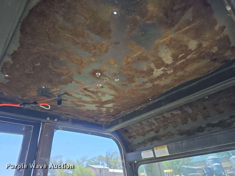 image for item EF3491 2004 PSI M413XT maintainer