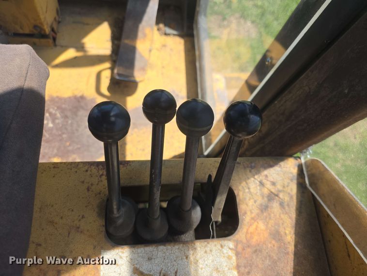 image for item EF3491 2004 PSI M413XT maintainer