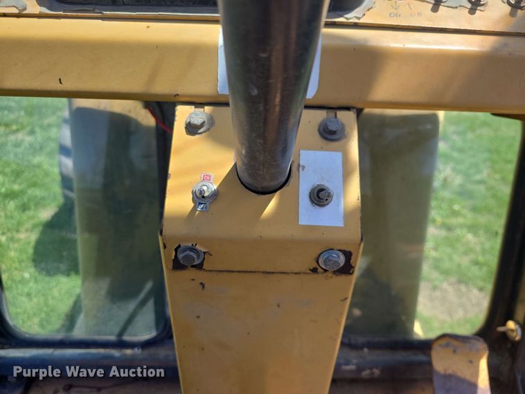 image for item EF3491 2004 PSI M413XT maintainer