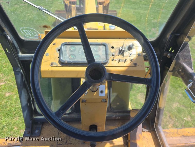 image for item EF3491 2004 PSI M413XT maintainer