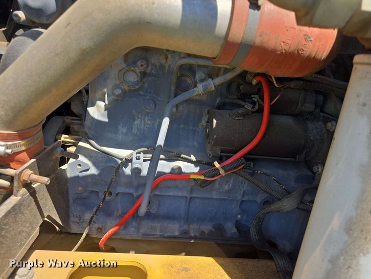 image for item EF3491 2004 PSI M413XT maintainer