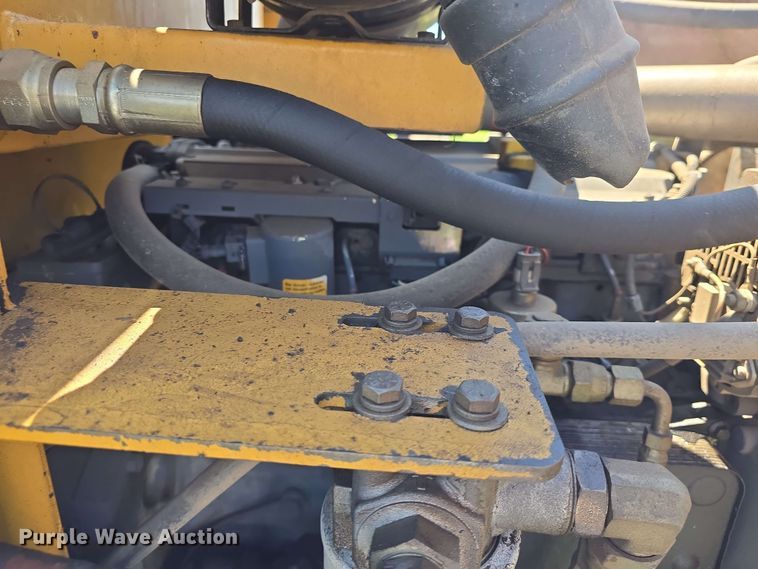 image for item EF3491 2004 PSI M413XT maintainer