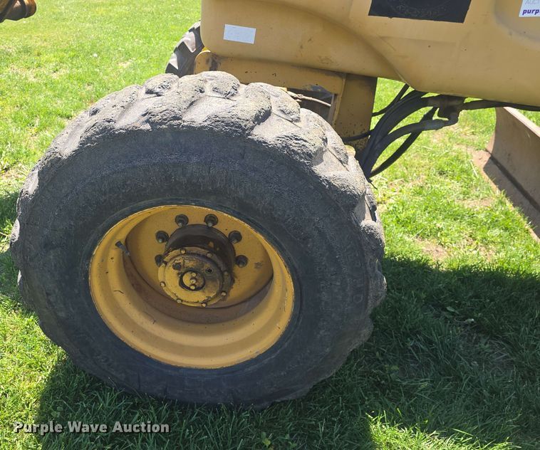 image for item EF3491 2004 PSI M413XT maintainer