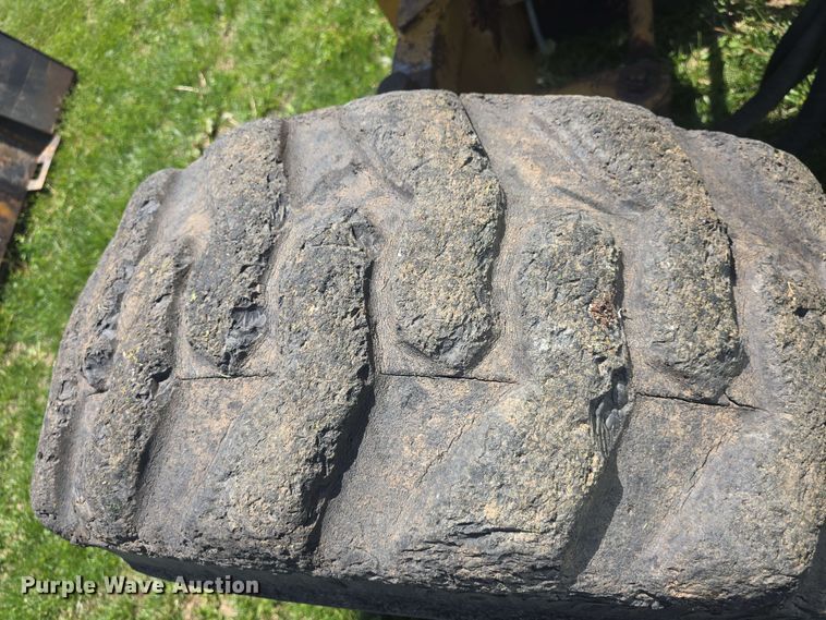 image for item EF3491 2004 PSI M413XT maintainer