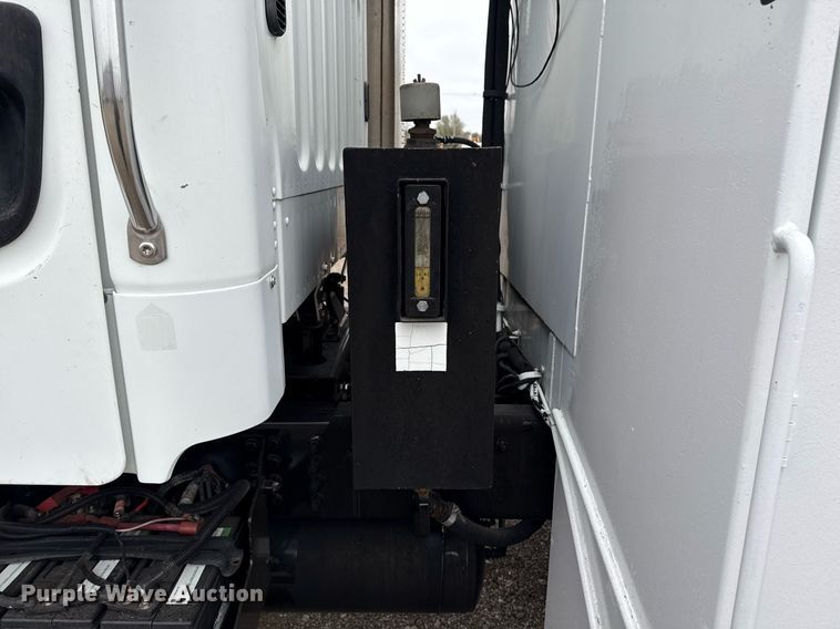 image for item EG5717 2007 Freightliner Business Class M2 Crew Cab crane truck