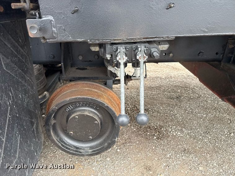 image for item EG5717 2007 Freightliner Business Class M2 Crew Cab crane truck