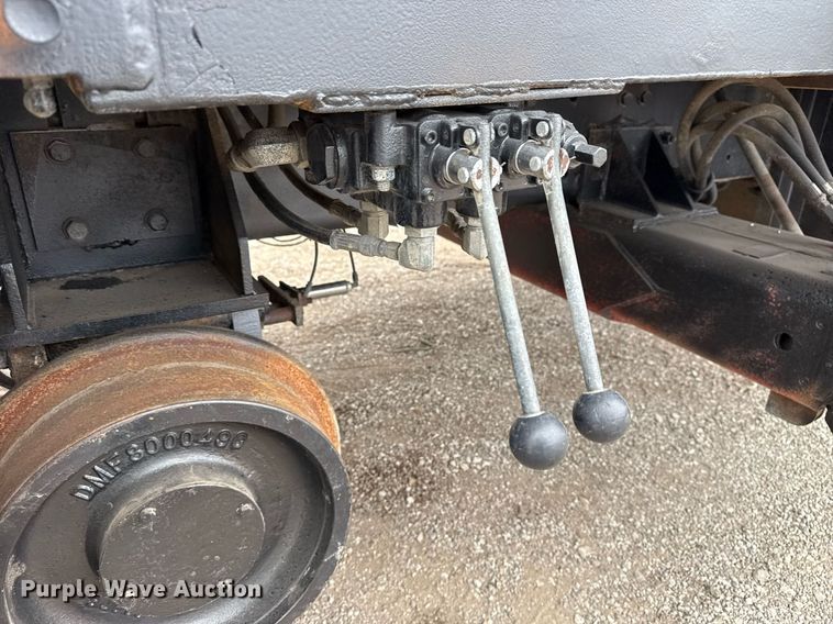 image for item EG5717 2007 Freightliner Business Class M2 Crew Cab crane truck