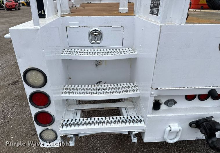 image for item EG5717 2007 Freightliner Business Class M2 Crew Cab crane truck