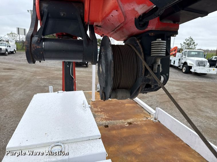 image for item EG5717 2007 Freightliner Business Class M2 Crew Cab crane truck