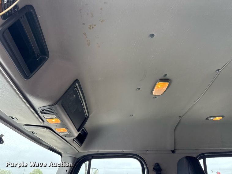 image for item EG5717 2007 Freightliner Business Class M2 Crew Cab crane truck