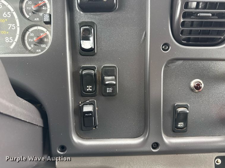 image for item EG5717 2007 Freightliner Business Class M2 Crew Cab crane truck